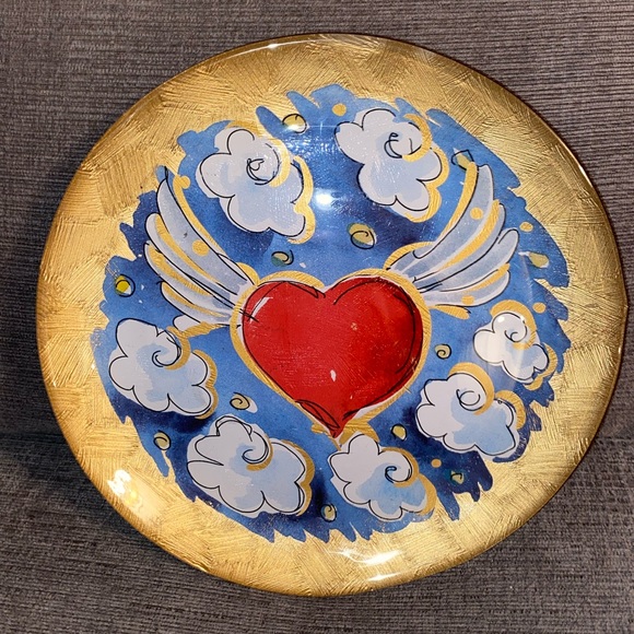 Pair of GUC No Chips Cracks Reverse Painted Flying Heart Round Glass Dish Plate - Picture 4 of 7